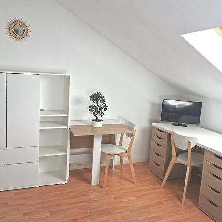 Studio Cosy Au Coeur De Reims Zewnętrze zdjęcie